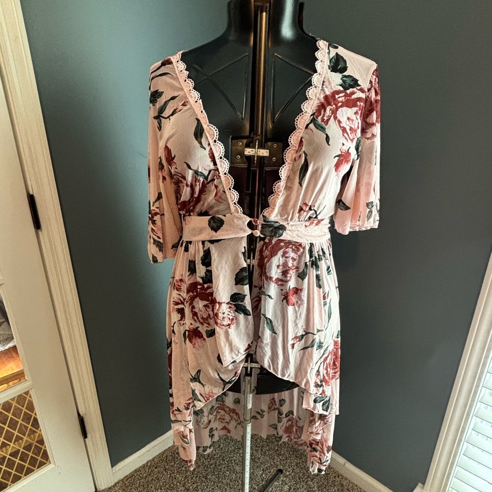 Floral Pink Rose Pattern Kimono